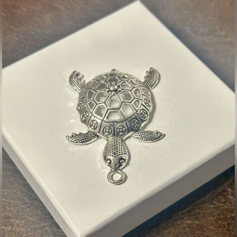 NWOT Silver Open Cuora Trifasciata Sea Turtle Large Charm Pendant for Necklace
